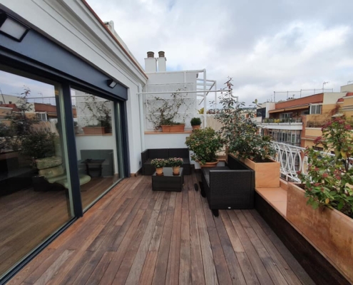 Reforma integral de vivienda con diseño arquitectónico exclusivo.