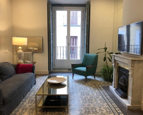 Reforma integral de vivienda con diseño arquitectónico exclusivo.