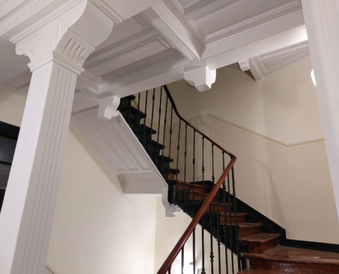 Portal reformado con materiales duraderos y acabados de calidad. Portal reformado con materiales duraderos y acabados de calidad.