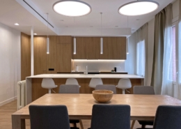 Reforma integral con diseño exclusivo en vivienda.